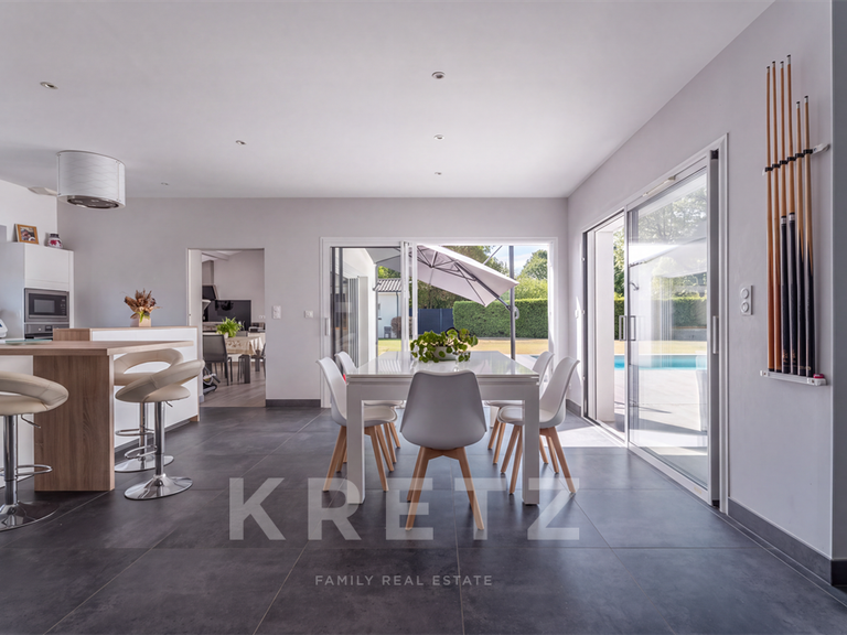 Maison Saint-Loubès - 4 chambres - 195m²
