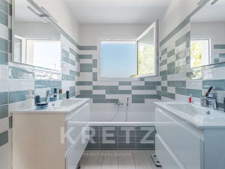 Maison Saint-Loubès - 4 chambres - 195m²