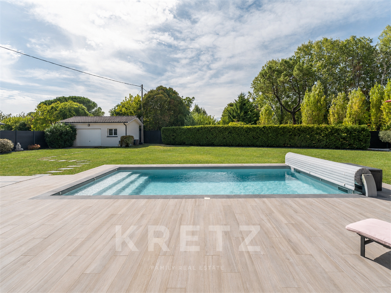 Maison Saint-Loubès - 4 chambres - 195m²