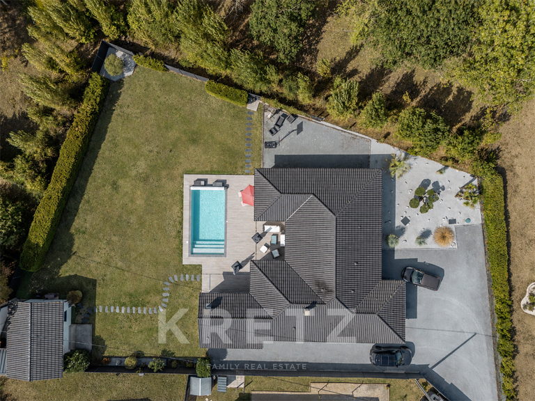 Maison Saint-Loubès - 4 chambres - 195m²