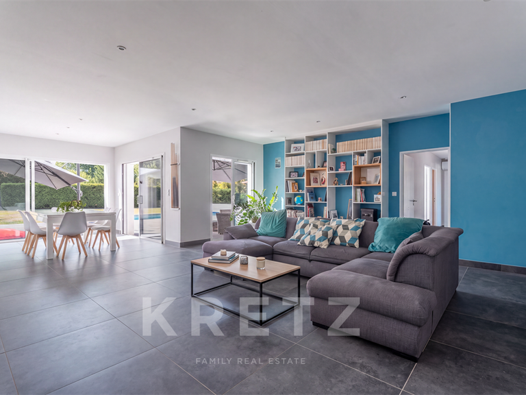 Maison Saint-Loubès - 4 chambres - 195m²