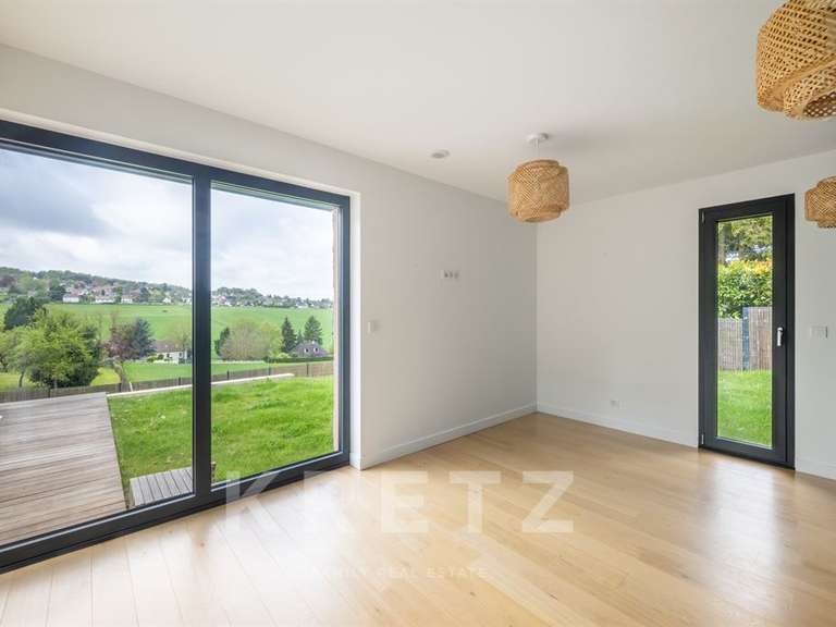 Maison Bazemont - 5 chambres - 310m²