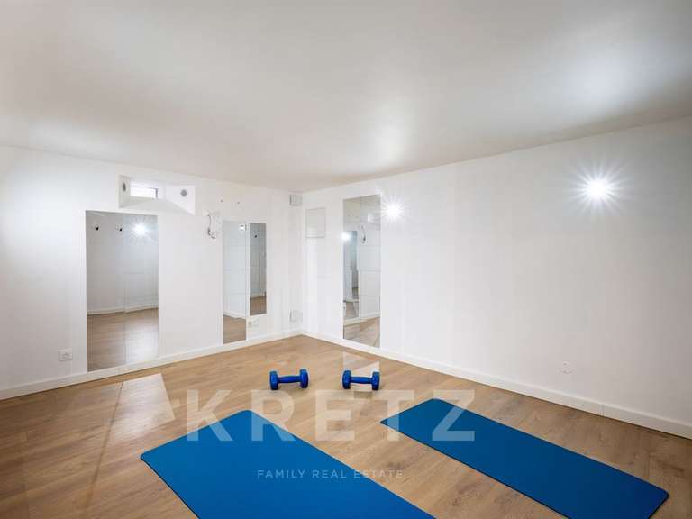 Maison Bazemont - 5 chambres - 310m²