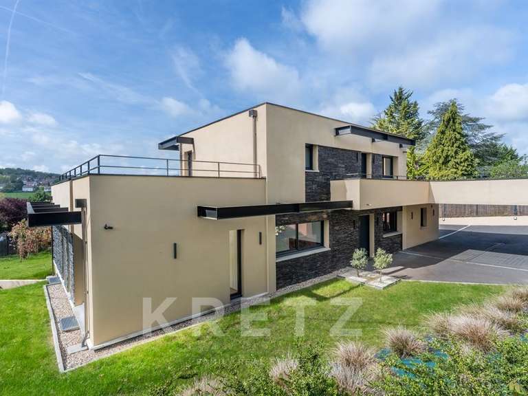 Maison Bazemont - 5 chambres - 310m²
