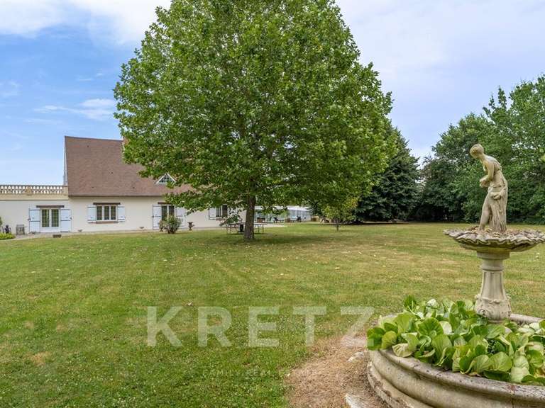 Maison Orgerus - 5 chambres - 292m²