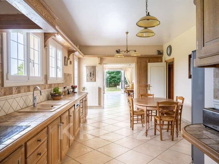 Maison Orgerus - 5 chambres - 292m²