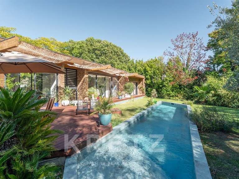 Maison Mérignac - 4 chambres - 320m²