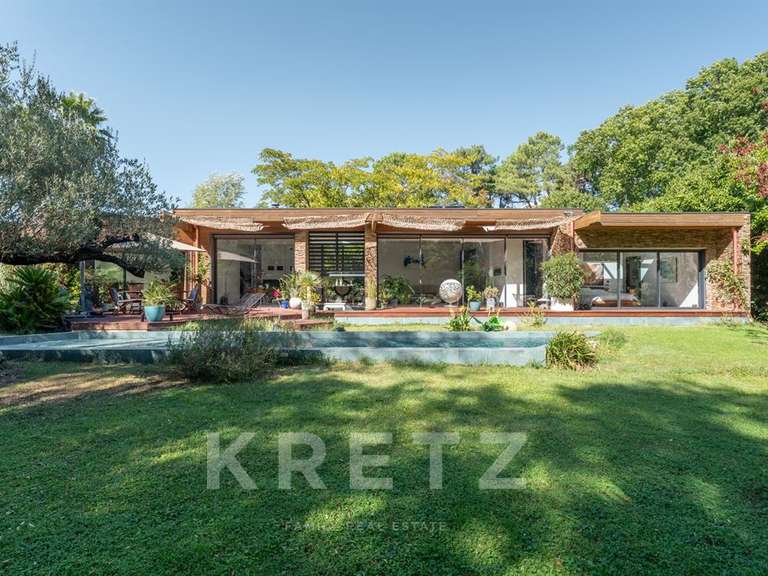 Maison Mérignac - 4 chambres - 320m²