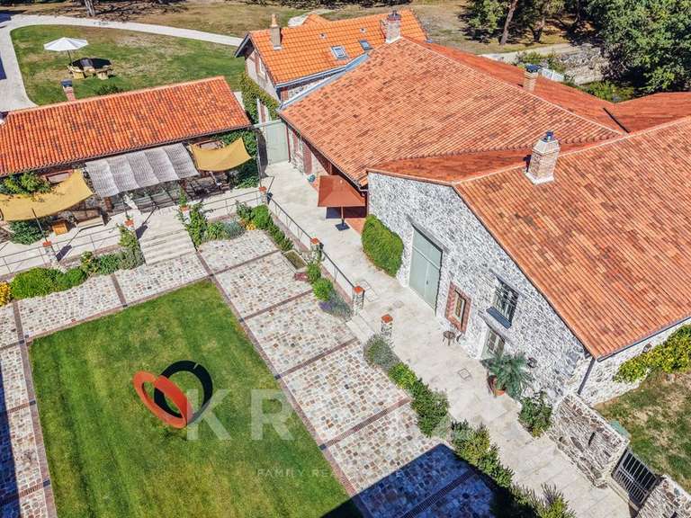 House Le Pallet - 620m²