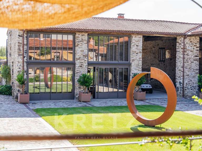 House Le Pallet - 620m²
