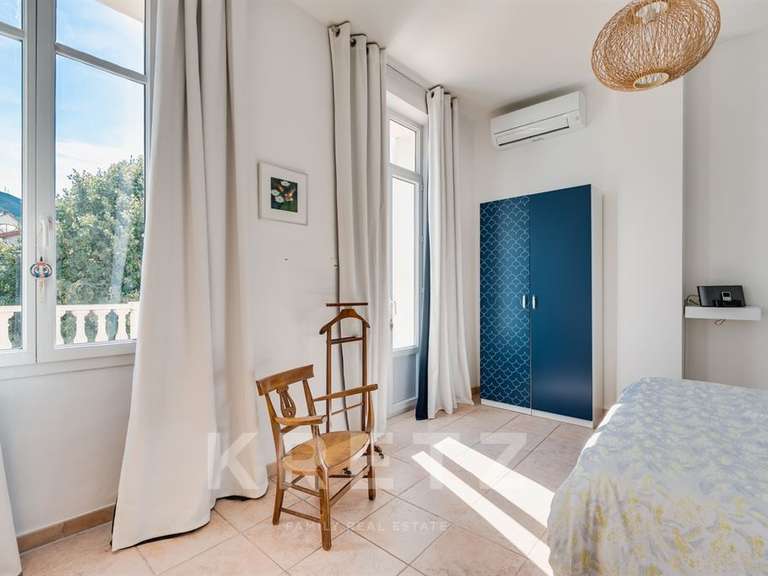 Maison Marseille 11e - 3 chambres - 146m²
