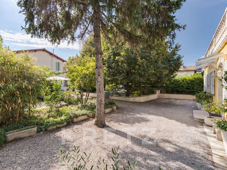 Maison Marseille 11e - 3 chambres - 146m²