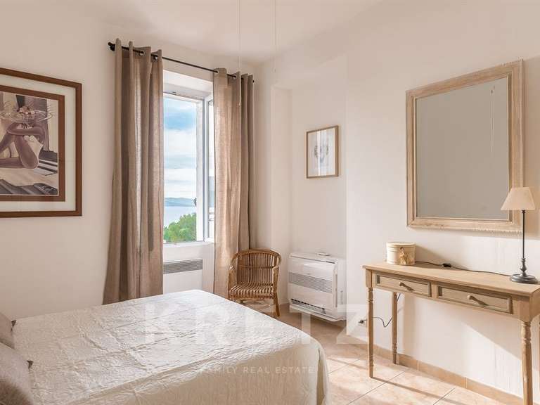 Maison Pietrosella - 9 chambres - 281m²