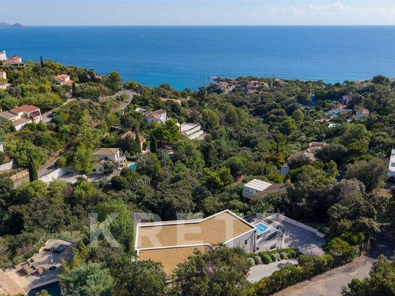 Maison Les issambres - 5 chambres - 265m²