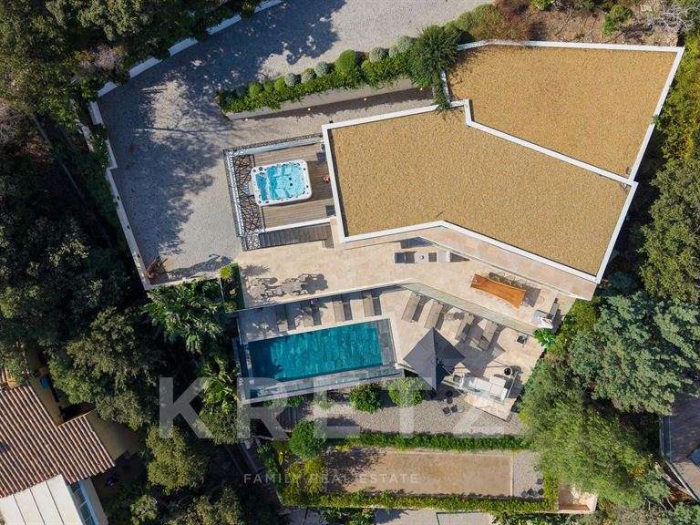 Maison Les issambres - 5 chambres - 265m²