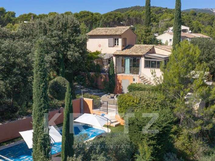 Maison Puget - 5 chambres - 196m²