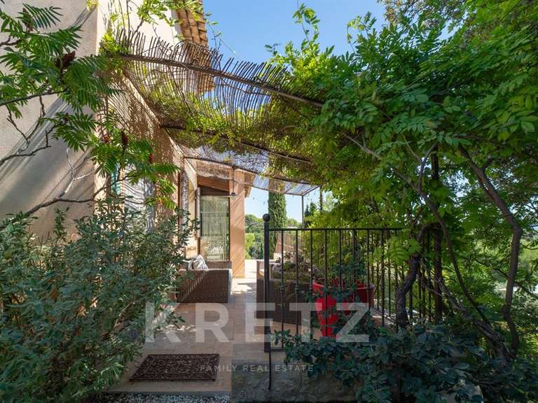 Maison Puget - 5 chambres - 196m²