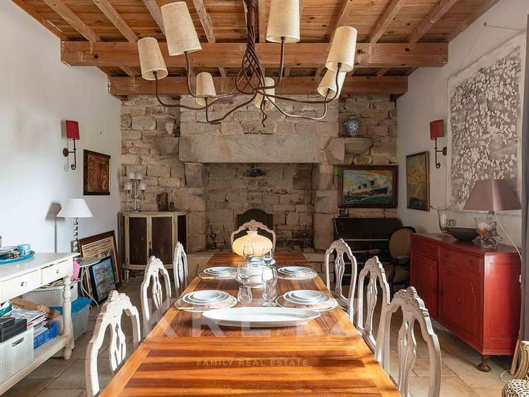 Maison Saint-Évarzec - 4 chambres - 425m²