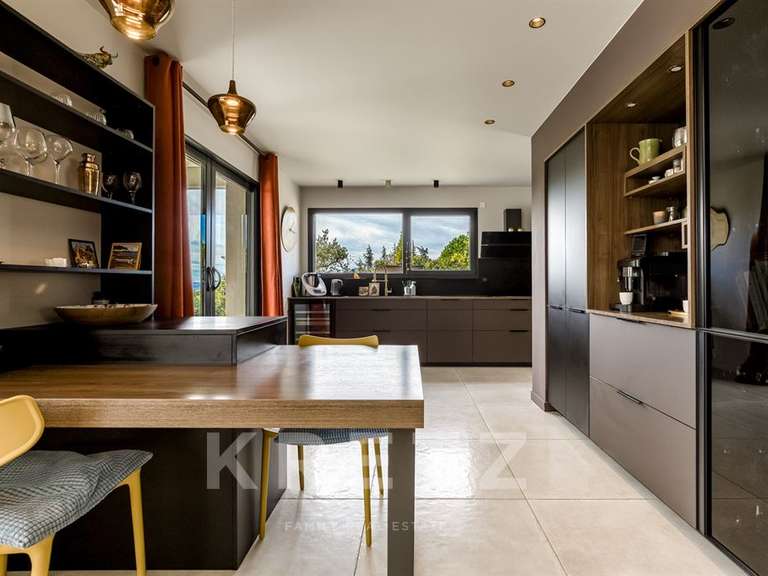 Maison Forcalquier - 3 chambres - 175m²