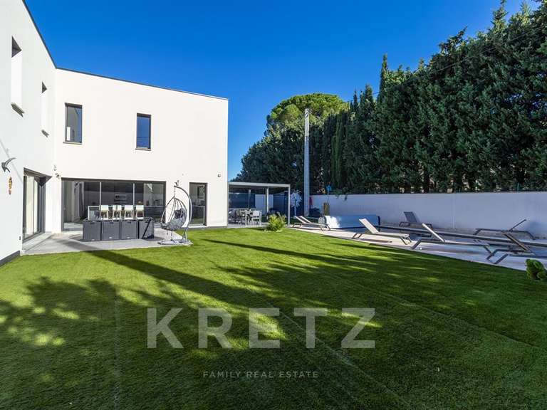 Maison Vaison-la-Romaine - 5 chambres - 265m²