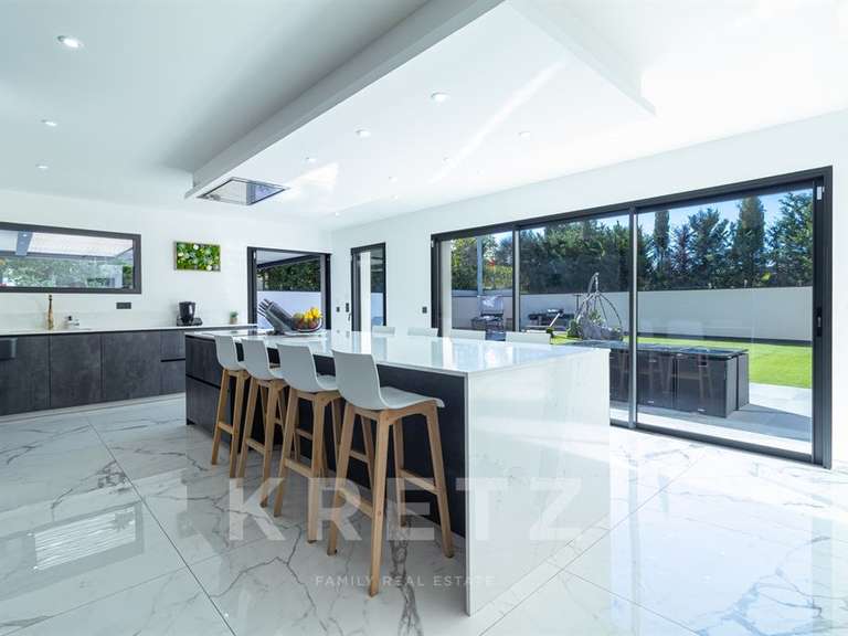 Maison Vaison-la-Romaine - 5 chambres - 265m²