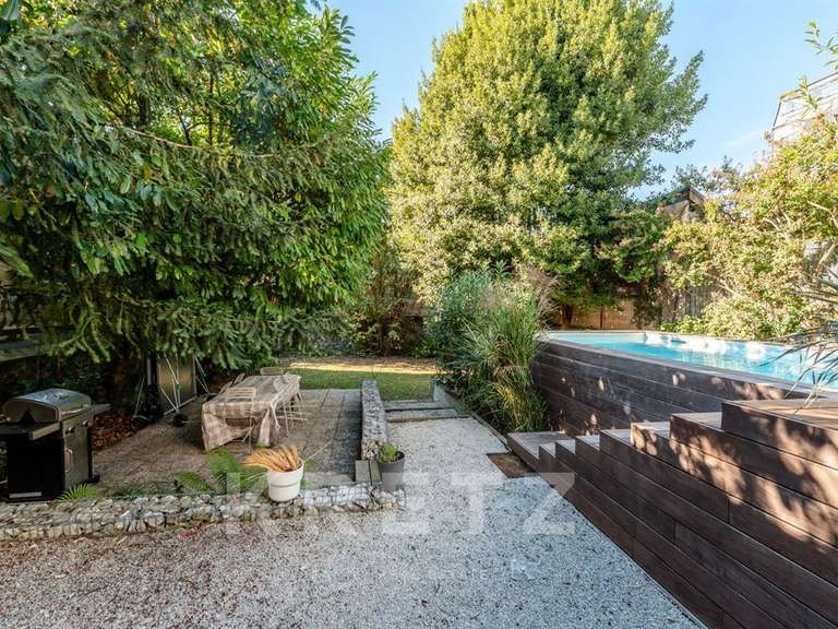 Maison Aix-les-Bains - 7 chambres - 250m²