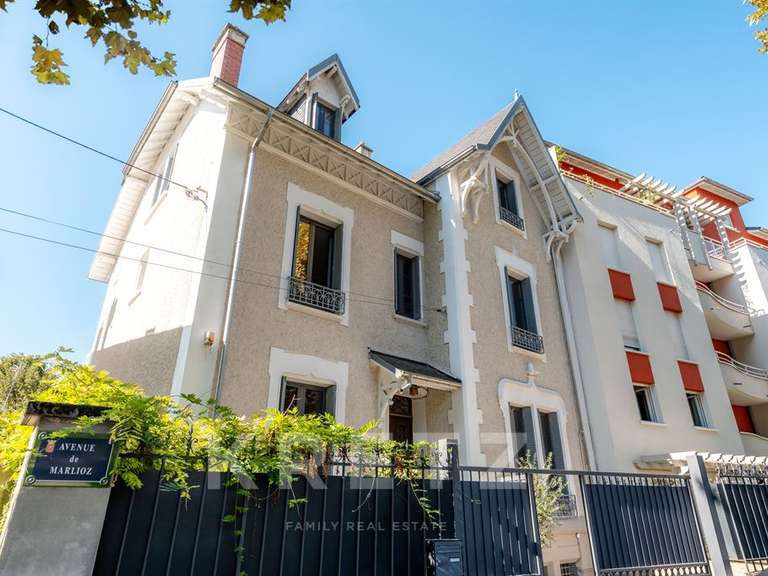 Maison Aix-les-Bains - 7 chambres - 250m²