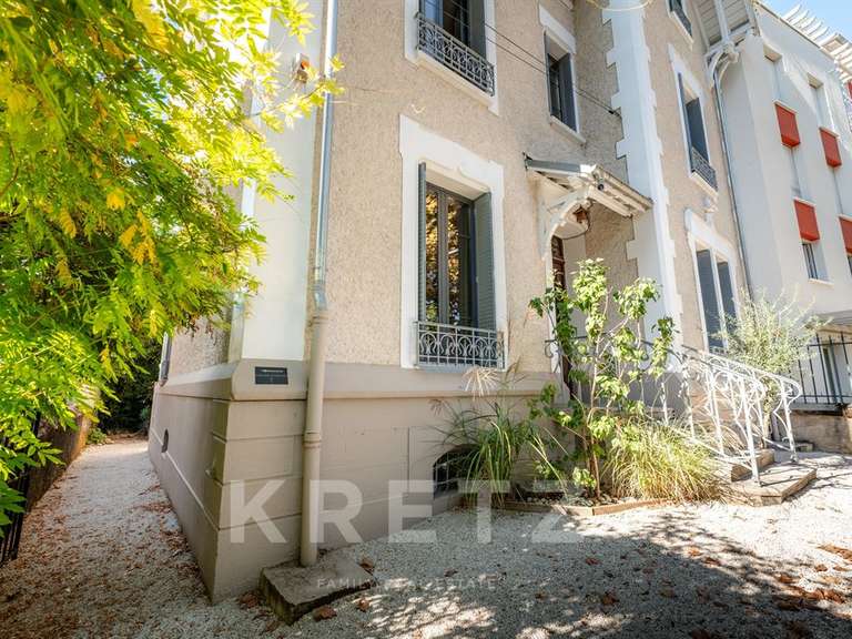 Maison Aix-les-Bains - 7 chambres - 250m²