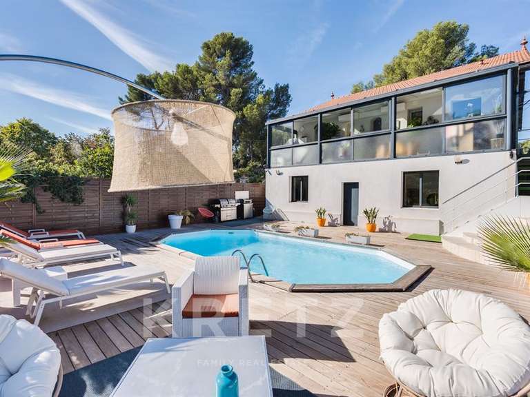 Maison Marseille 11e - 2 chambres - 133m²