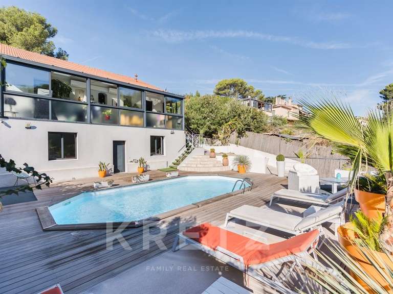 Maison Marseille 11e - 2 chambres - 133m²