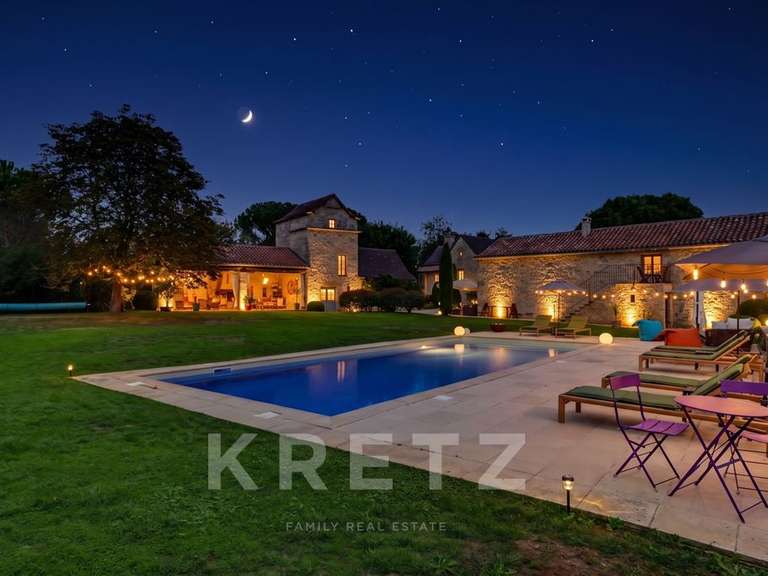 Maison Caylus - 7 chambres - 480m²