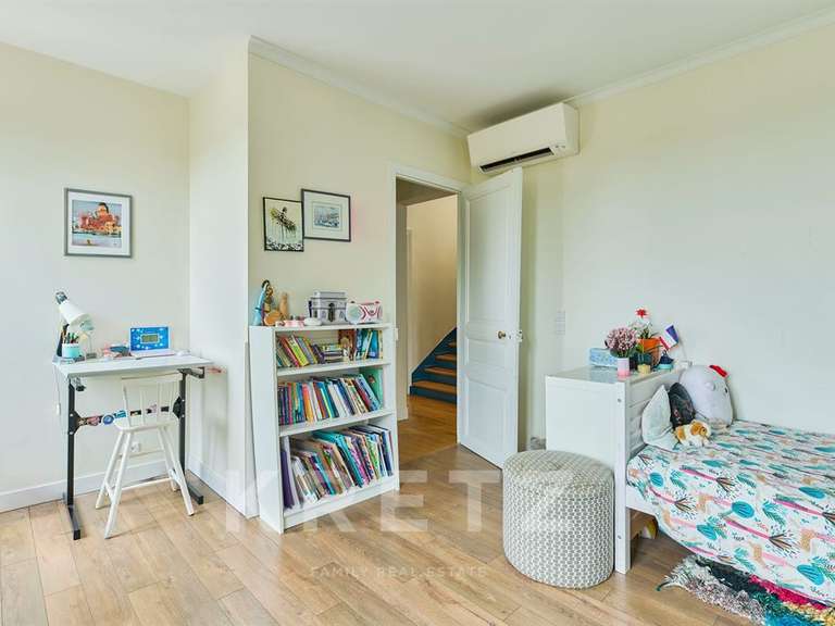 Maison Suresnes - 5 chambres - 194m²