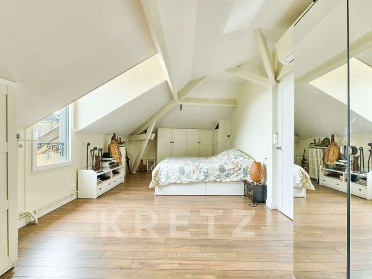 Maison Suresnes - 5 chambres - 194m²