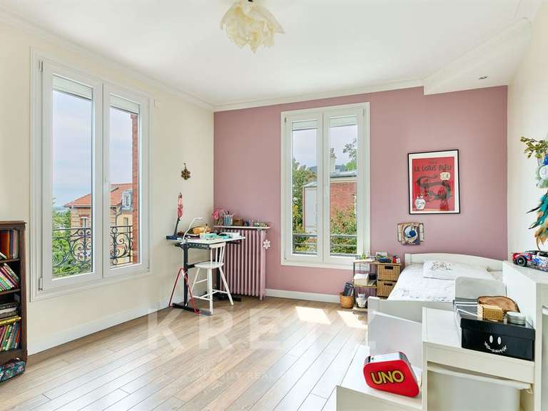 Maison Suresnes - 5 chambres - 194m²