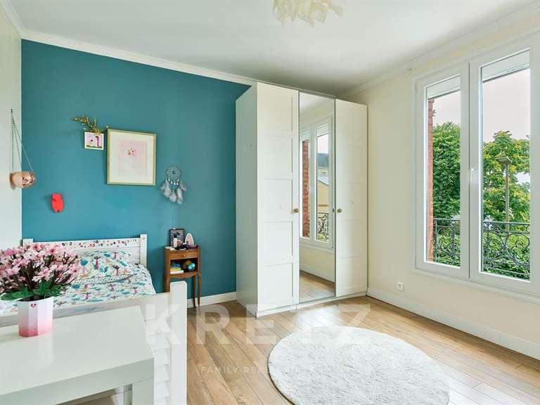 Maison Suresnes - 5 chambres - 194m²