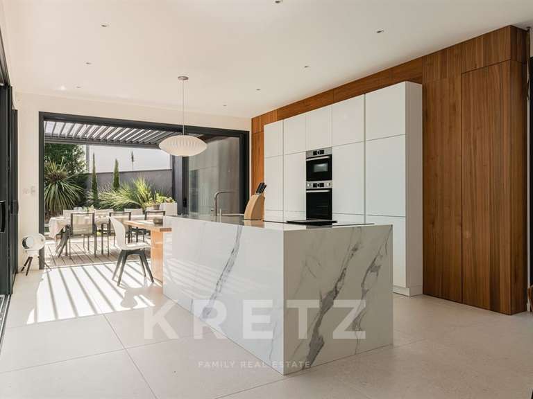 Maison Dardilly - 5 chambres - 183m²