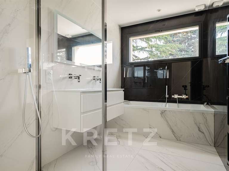 Maison Dardilly - 5 chambres - 183m²