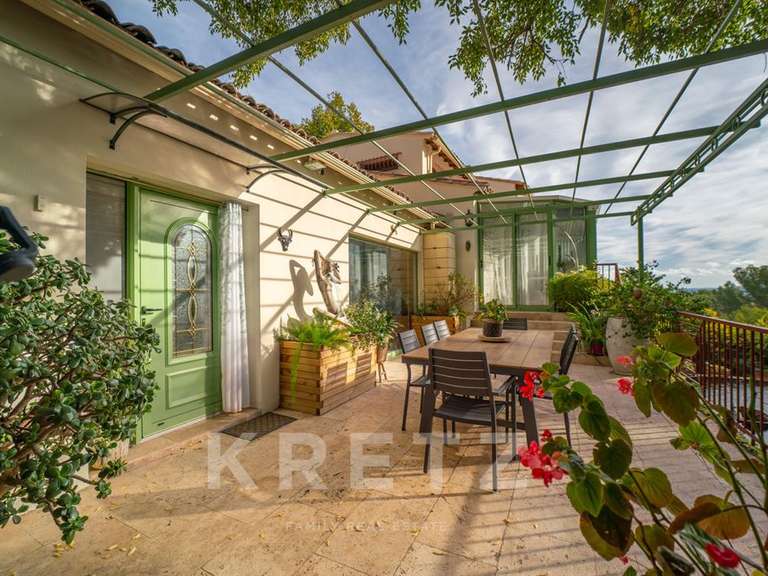 Maison Nîmes - 6 chambres - 480m²