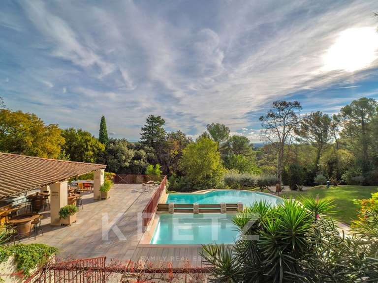 Maison Nîmes - 6 chambres - 480m²