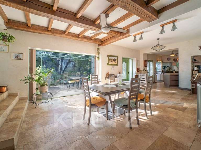 Maison Nîmes - 6 chambres - 480m²