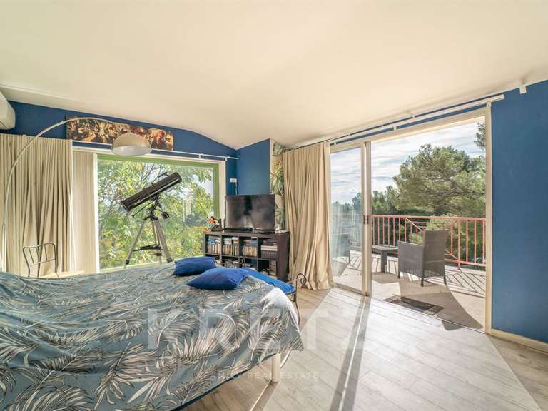 Maison Nîmes - 6 chambres - 480m²
