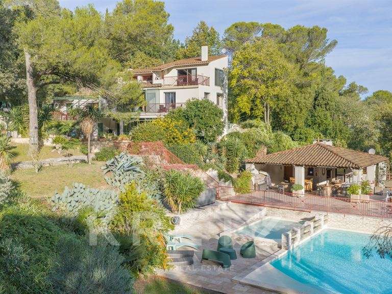 Maison Nîmes - 6 chambres - 480m²