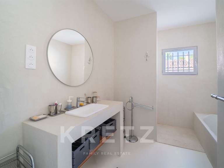 Maison Sommières - 4 chambres - 141m²