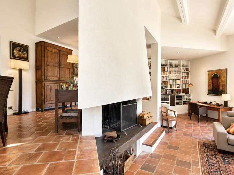 Maison La Farlède - 215m²