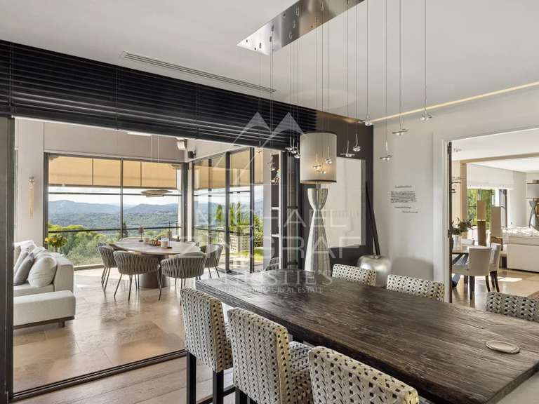Maison Mouans-Sartoux - 6 chambres - 361m²