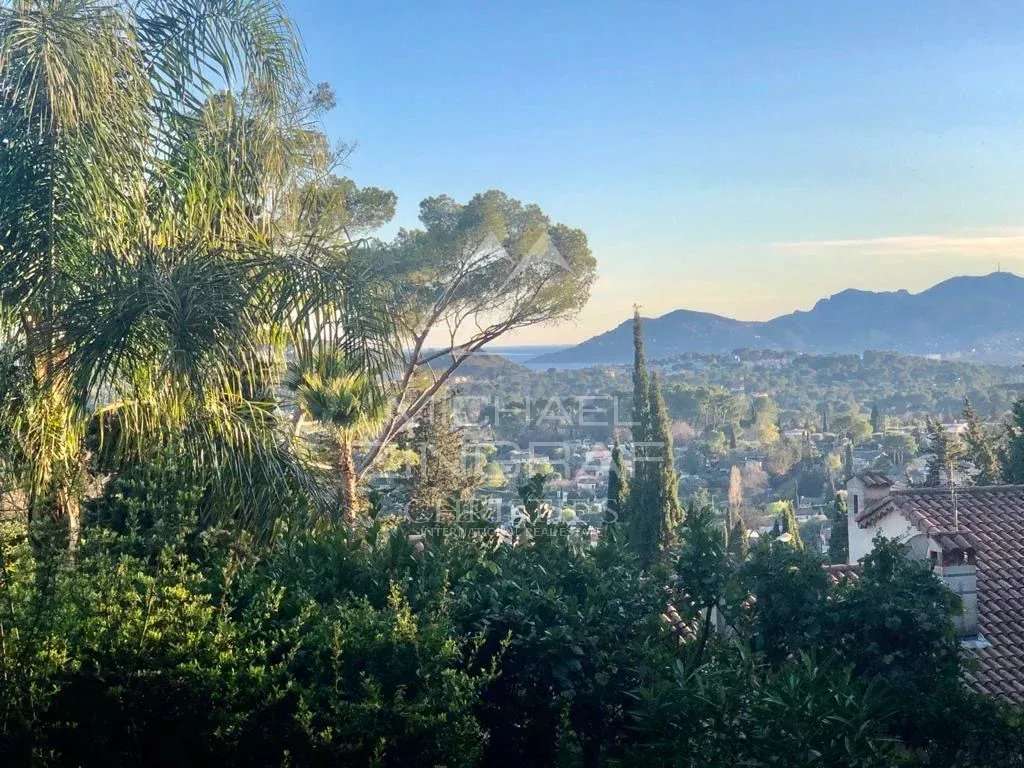 House Mougins