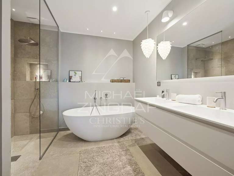 Maison Châteauneuf-Grasse - 4 chambres - 287m²