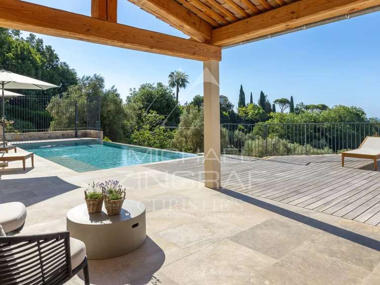 Maison Châteauneuf-Grasse - 4 chambres - 287m²