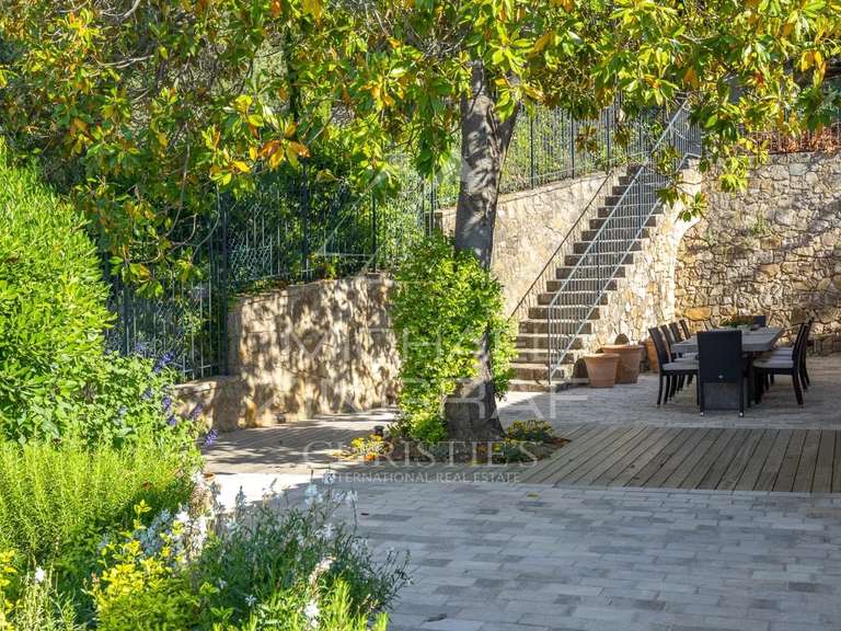 Maison Châteauneuf-Grasse - 4 chambres - 287m²
