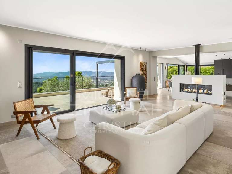 Maison Châteauneuf-Grasse - 4 chambres - 287m²
